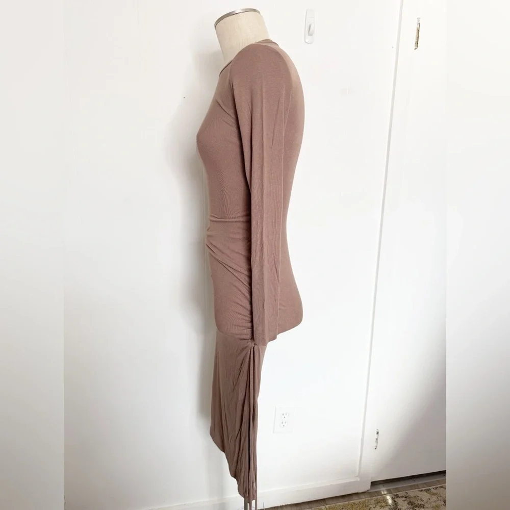 SNDYS The label Winter Dress in Chocolate Ruched Drawstring Side Size‎ 2